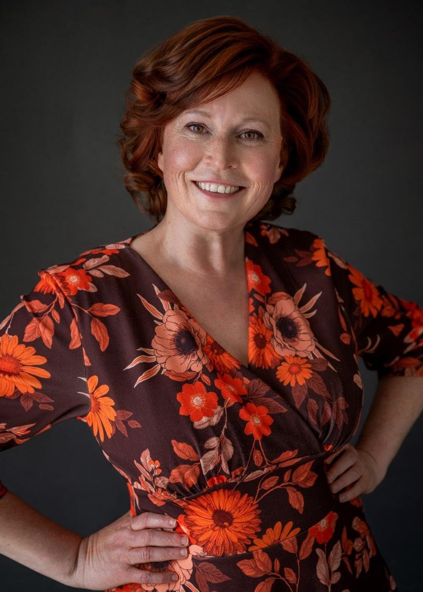 Portret Mariska Curvers, huid- en wellnessspecialist bij Puur Mariska